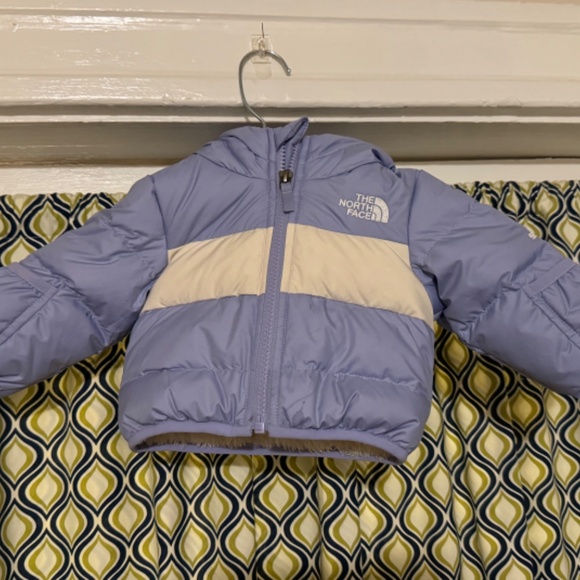 The North Face Moondoggy Water
Repellent 550-Fill Down
Jacket - Picture 3 of 6